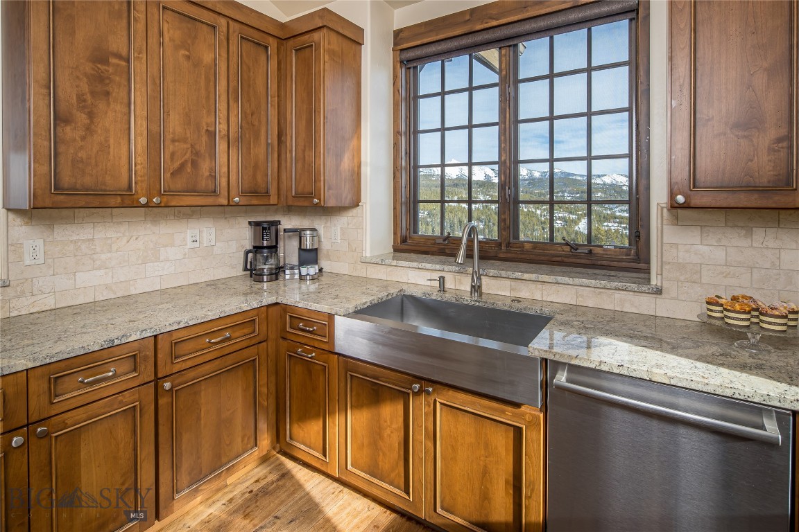 3 Deep Forest Drive Unit: 7C