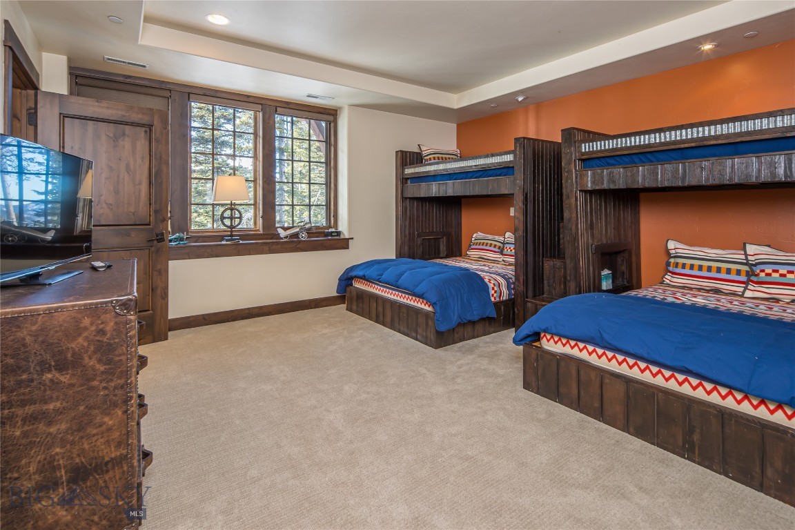 3 Deep Forest Drive Unit: 7C