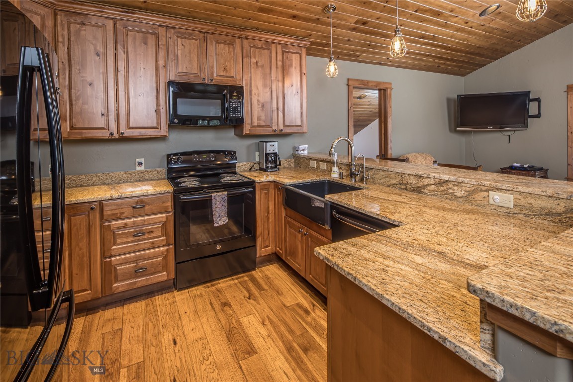 141 Black Wolf Ridge