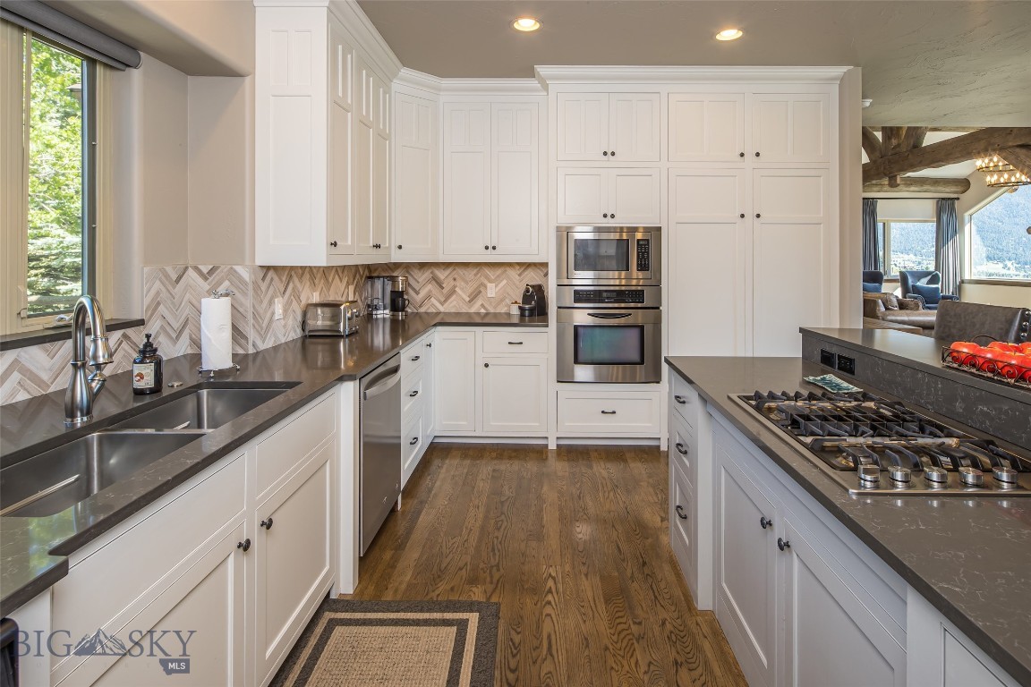 260 Running Dog Road