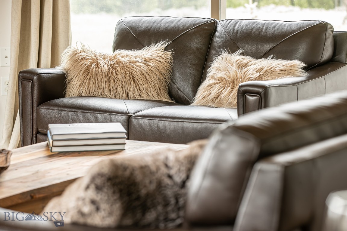 106 Candlelight Meadow Drive