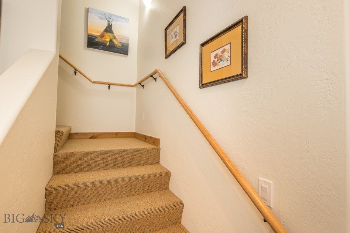 12 Indian Summer Road