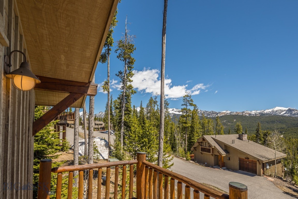 12 Indian Summer Road