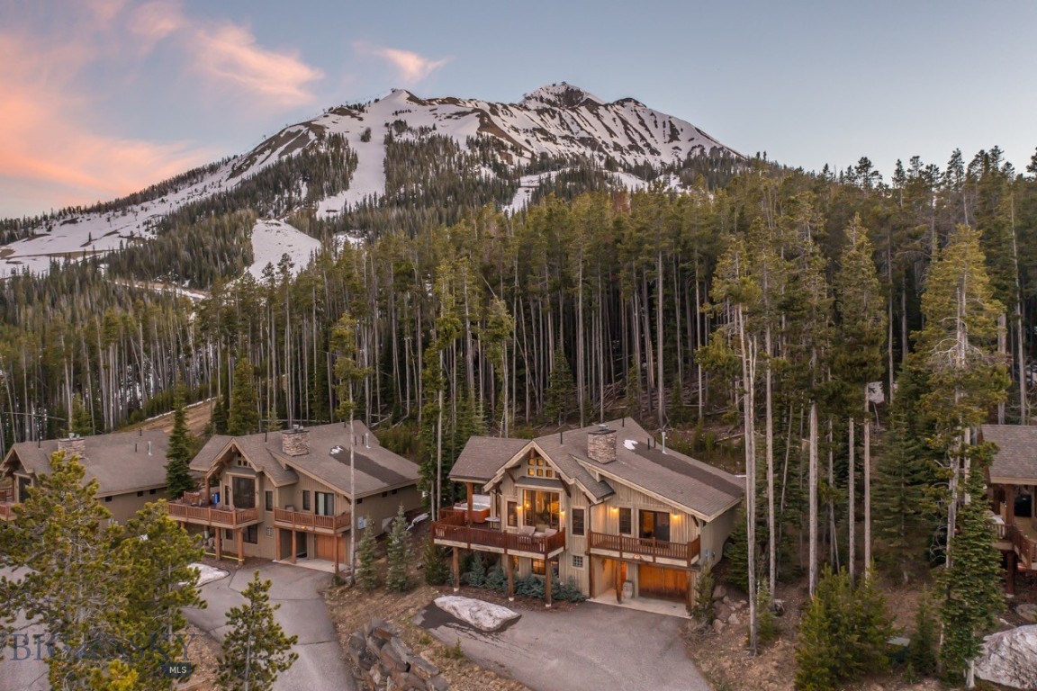 12 Indian Summer Road