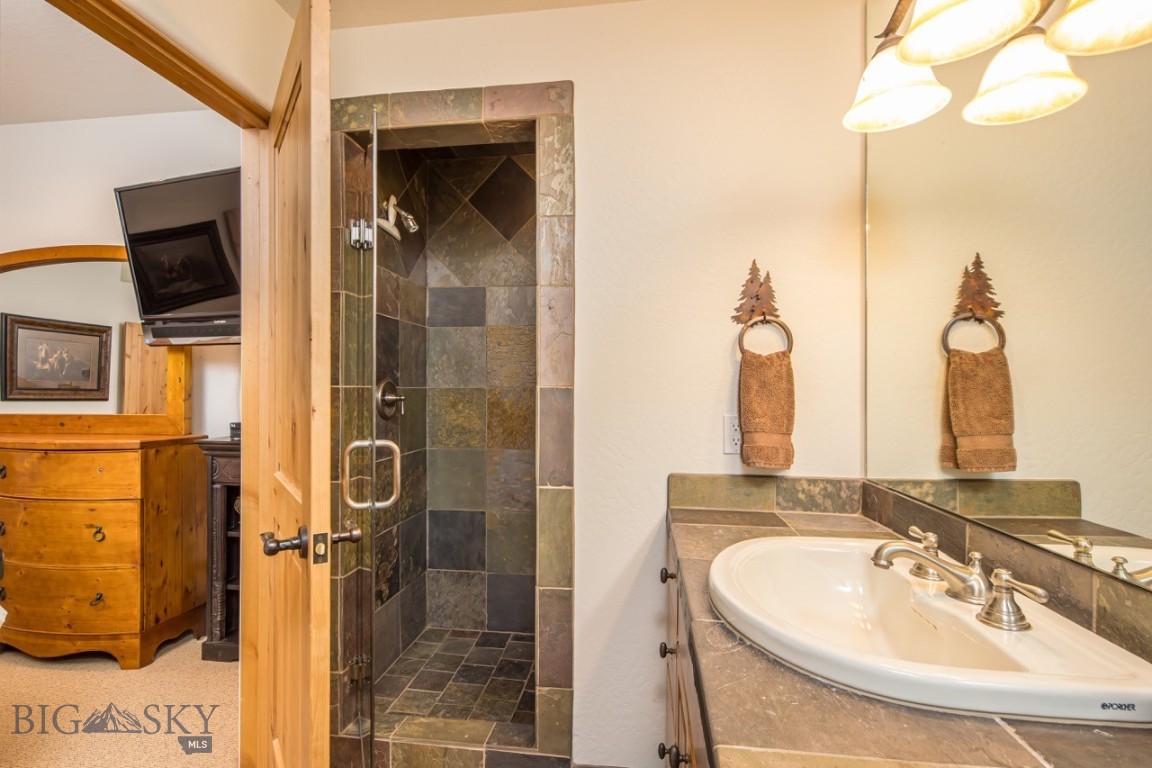 12 Indian Summer Road