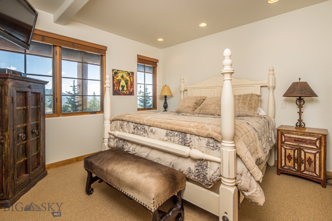 12 Indian Summer Road