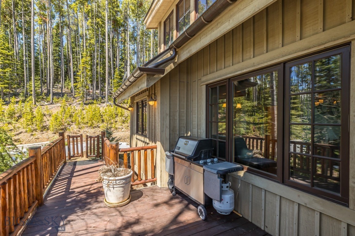 12 Indian Summer Road