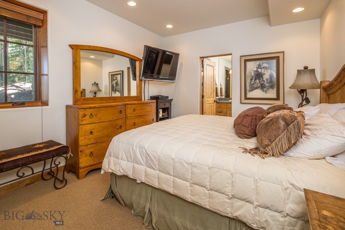 12 Indian Summer Road