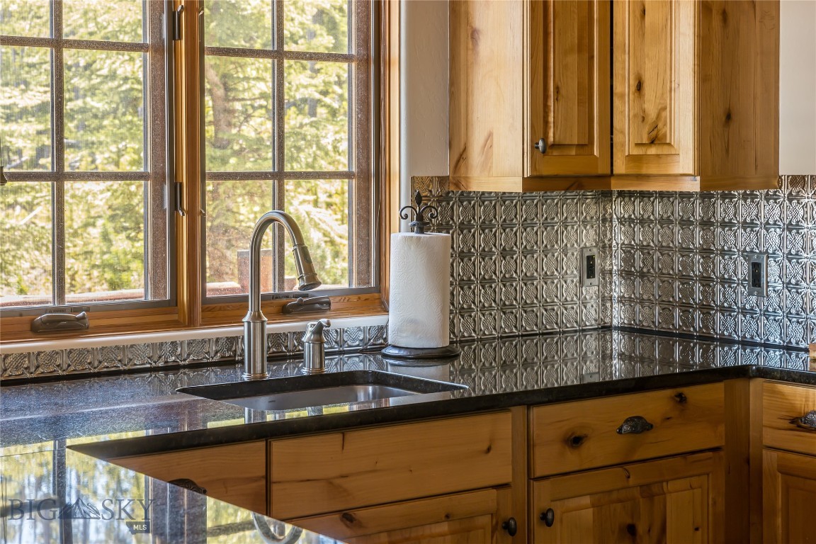 12 Indian Summer Road