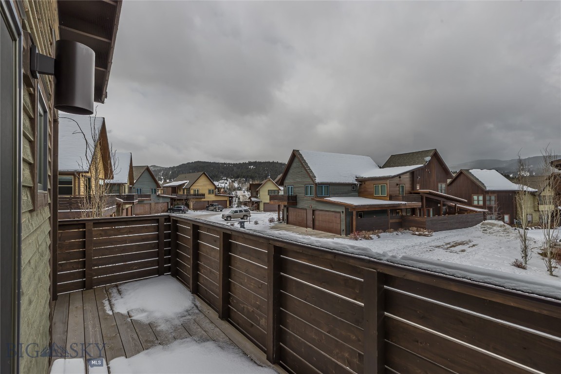 225 Pheasant Tail Ln B