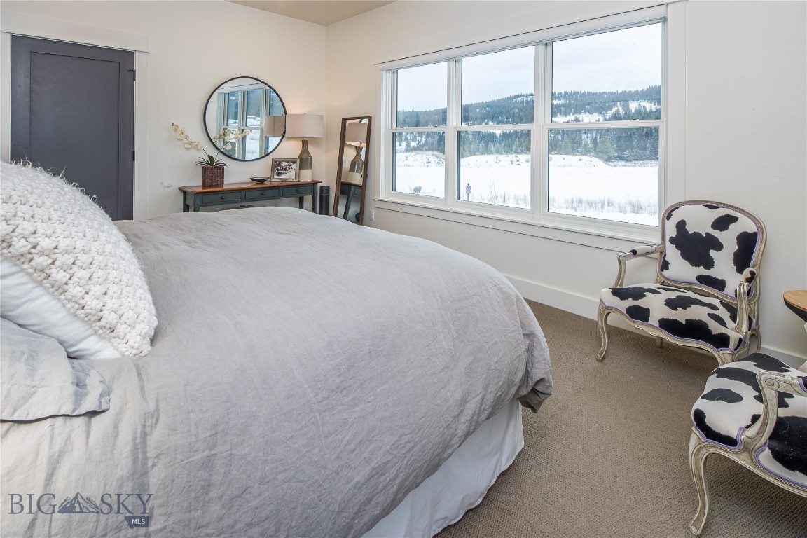 225 Pheasant Tail Ln B