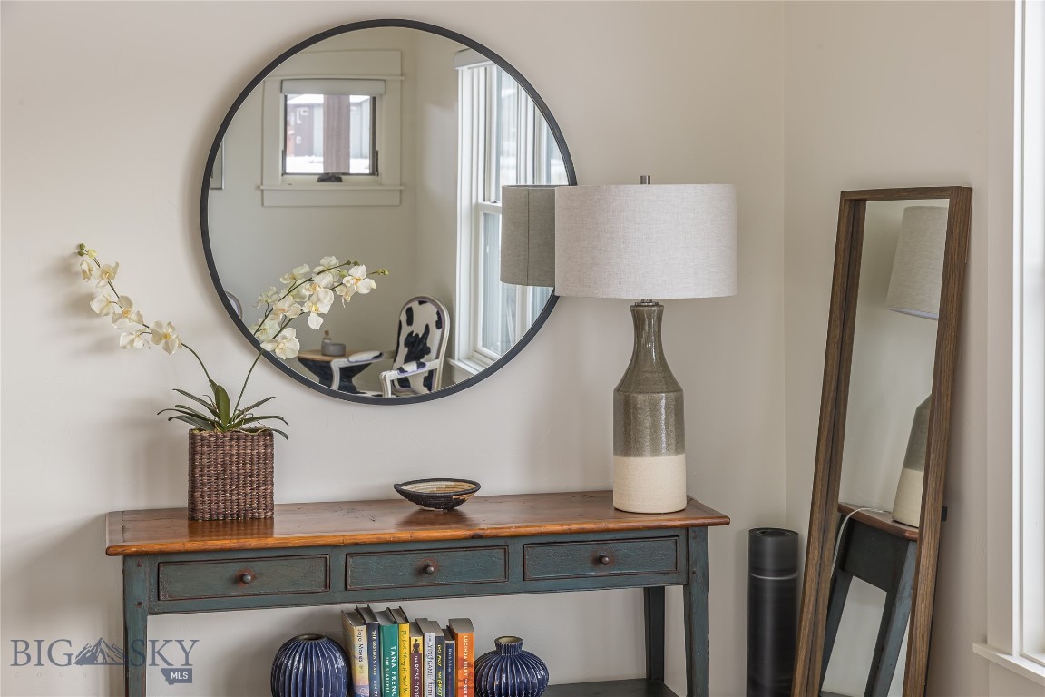 225 Pheasant Tail Ln B