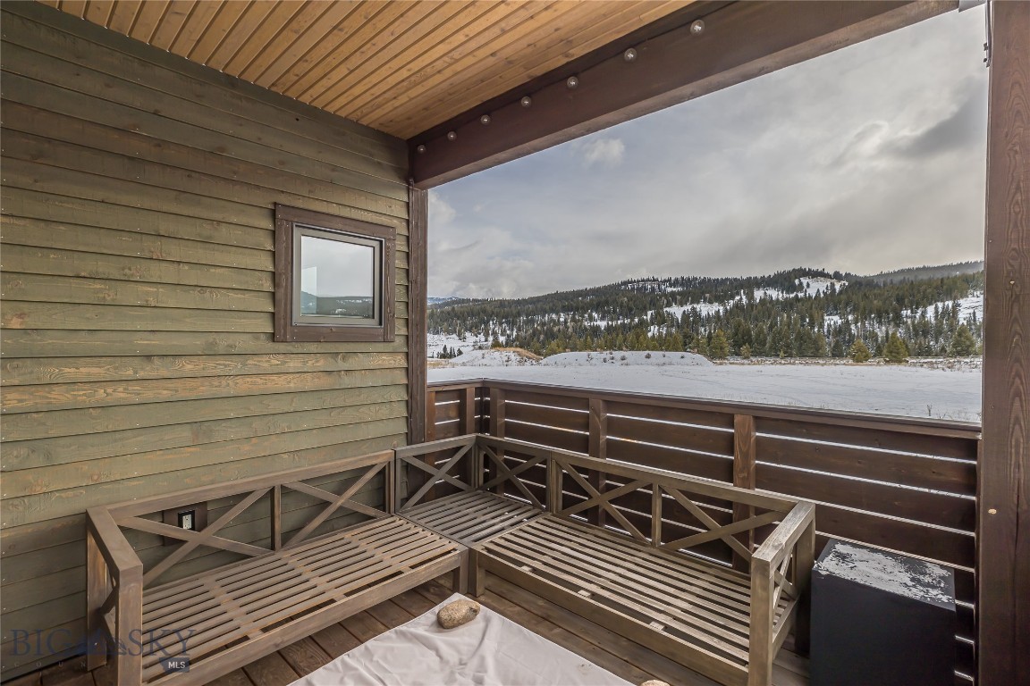 225 Pheasant Tail Ln B