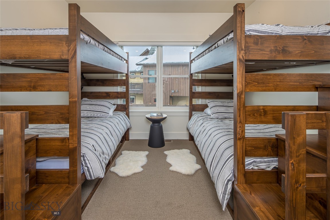 225 Pheasant Tail Ln B