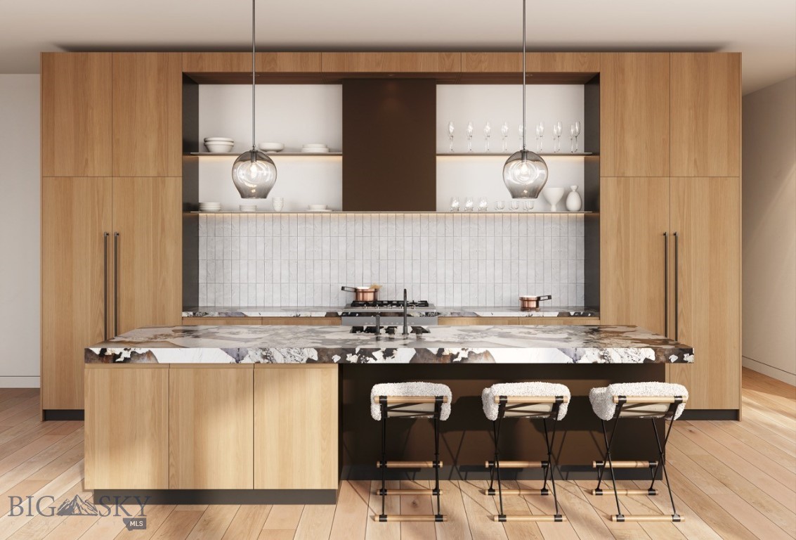 714 E Mendenhall Street 501