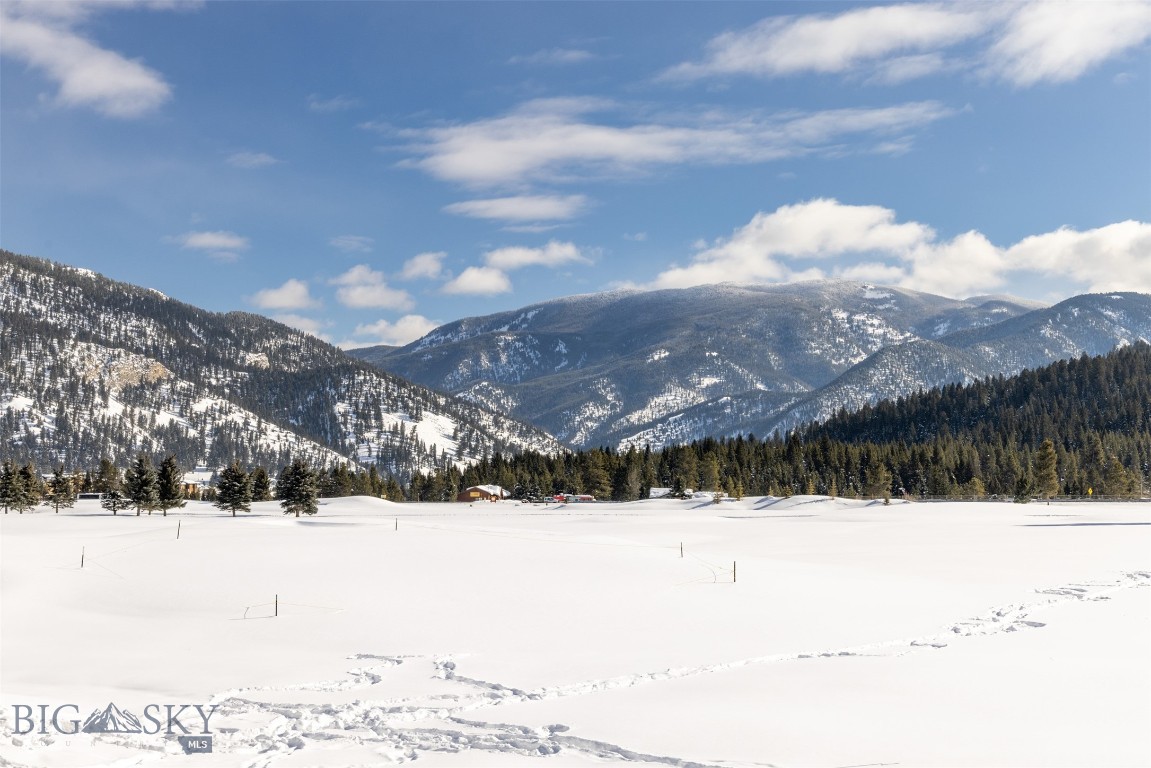 22C Yellowstone Spur Road 22C