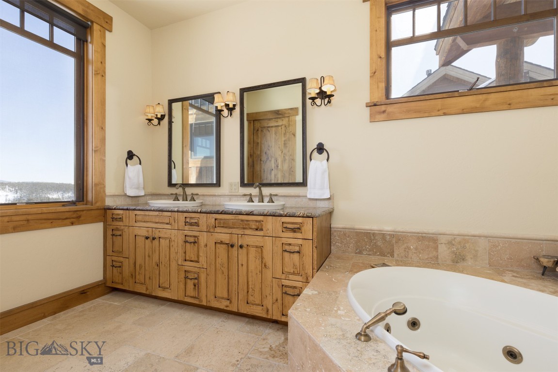 12 Upper Cascade Ridge Road