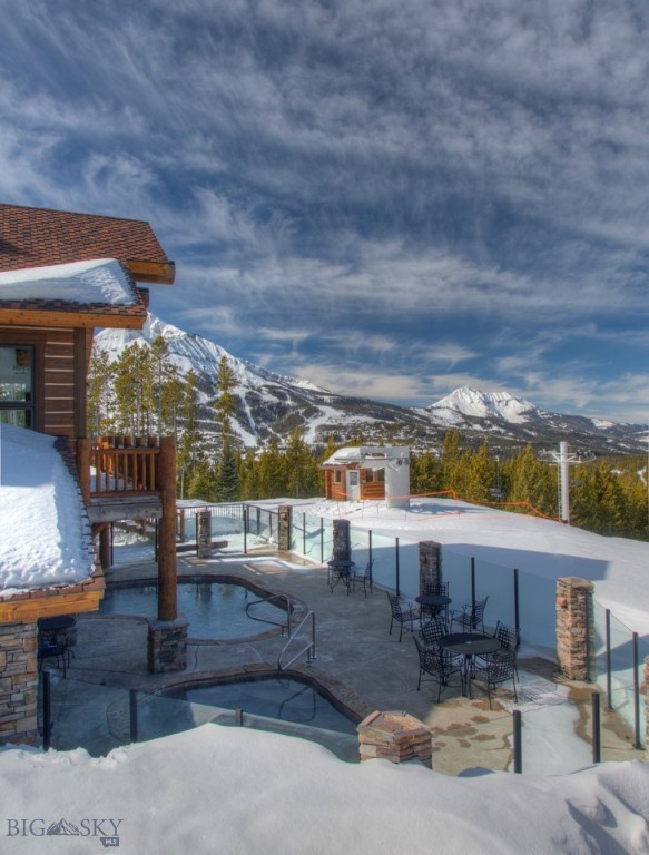 12 Upper Cascade Ridge Road