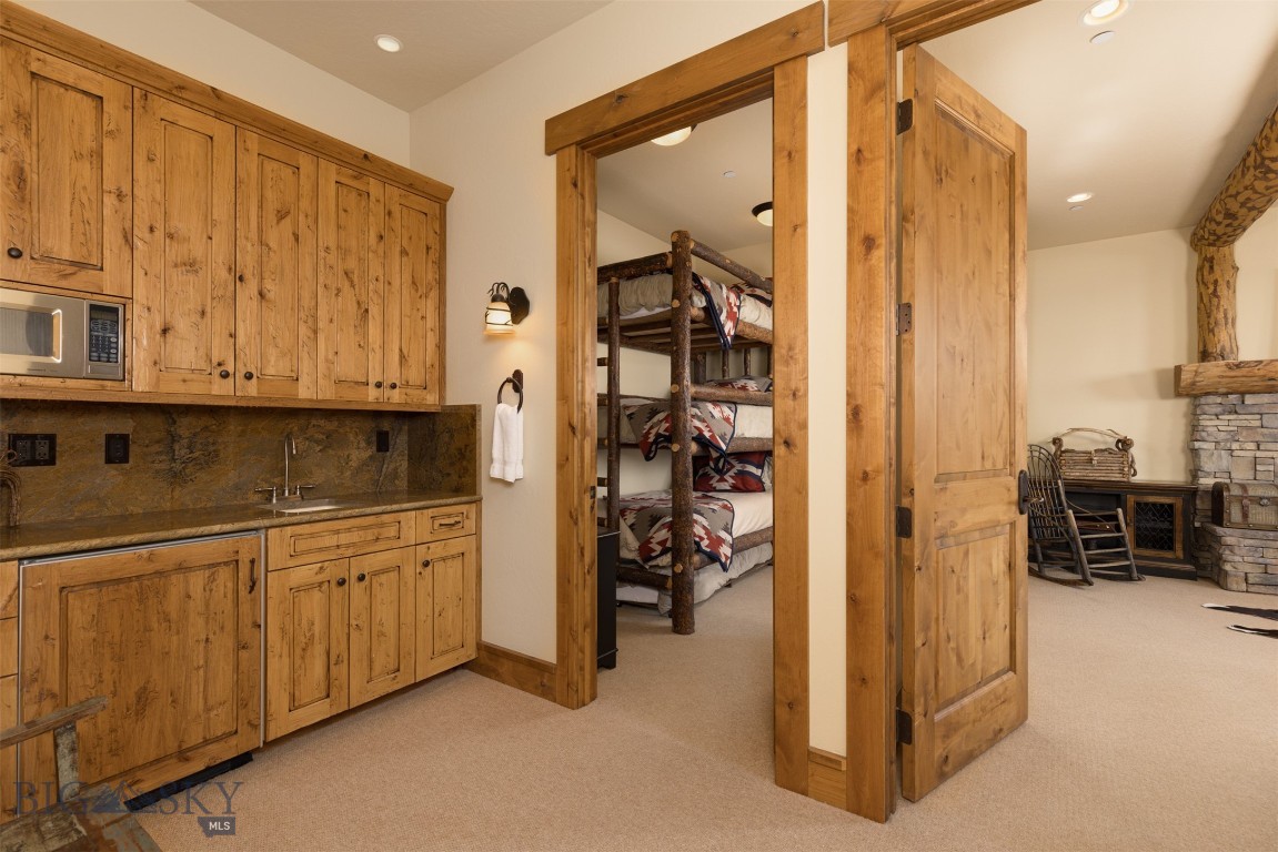 12 Upper Cascade Ridge Road