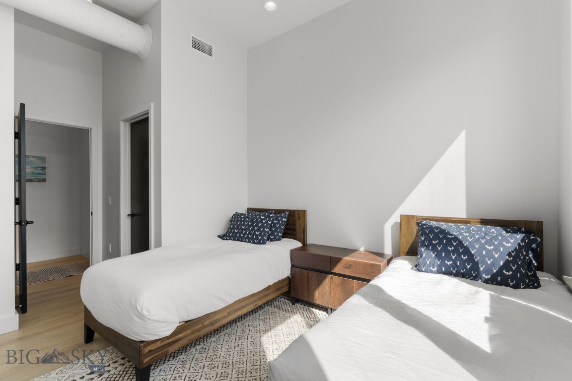 211 Town Center Avenue 3E