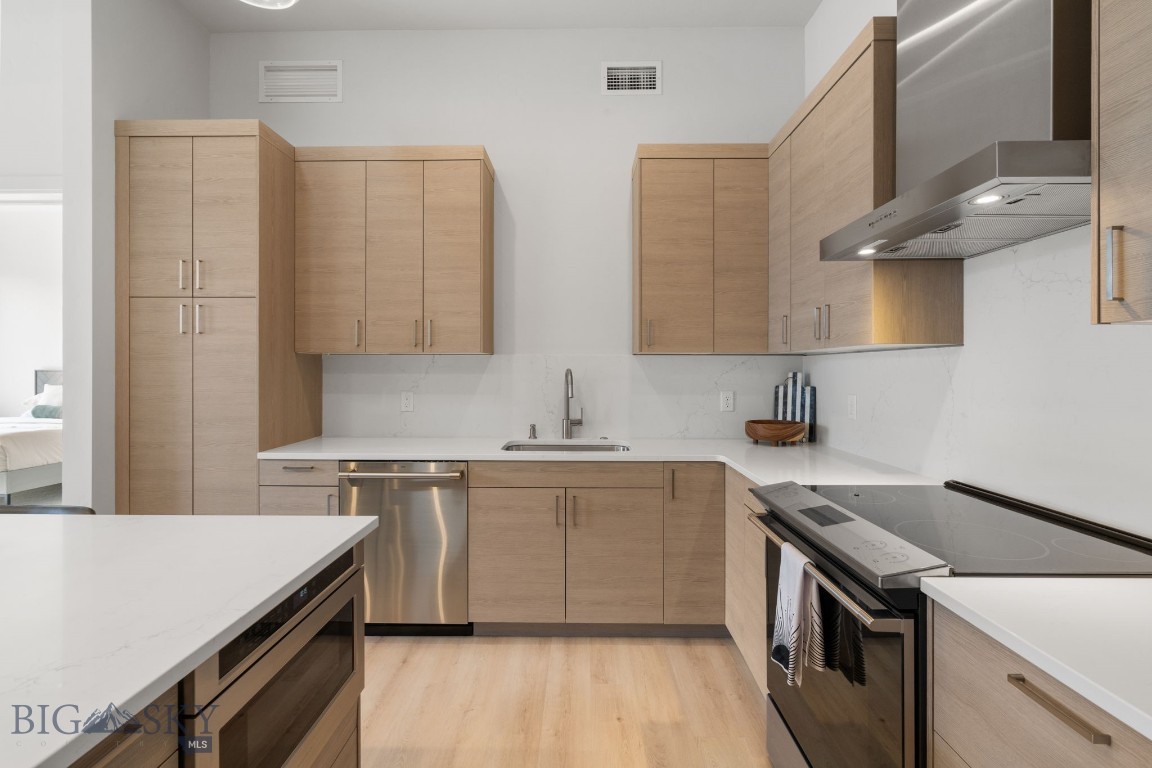 211 Town Center Avenue 3E