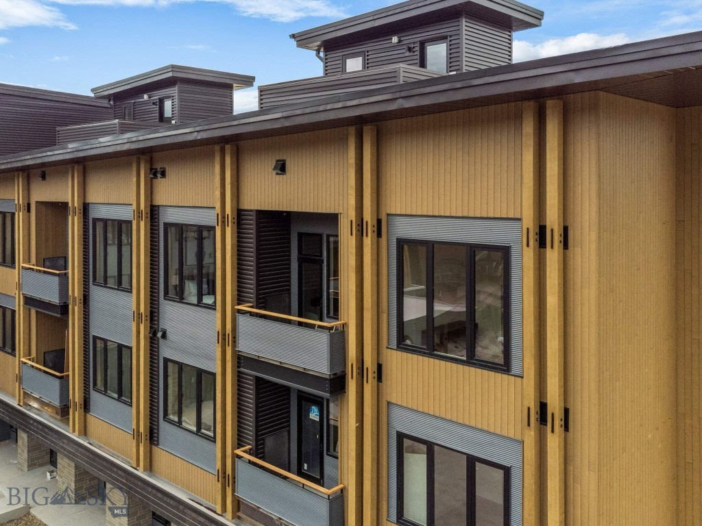 211 Town Center Avenue 3A