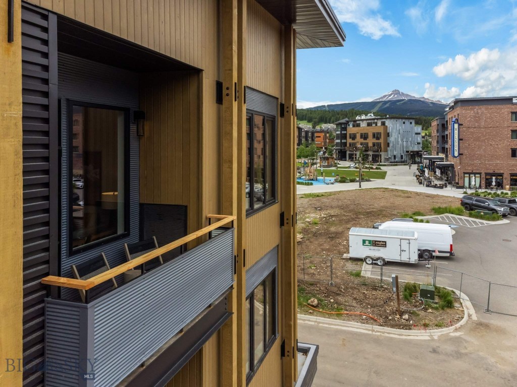 211 Town Center Avenue 3A