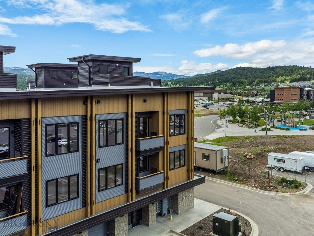 211 Town Center Avenue 3A