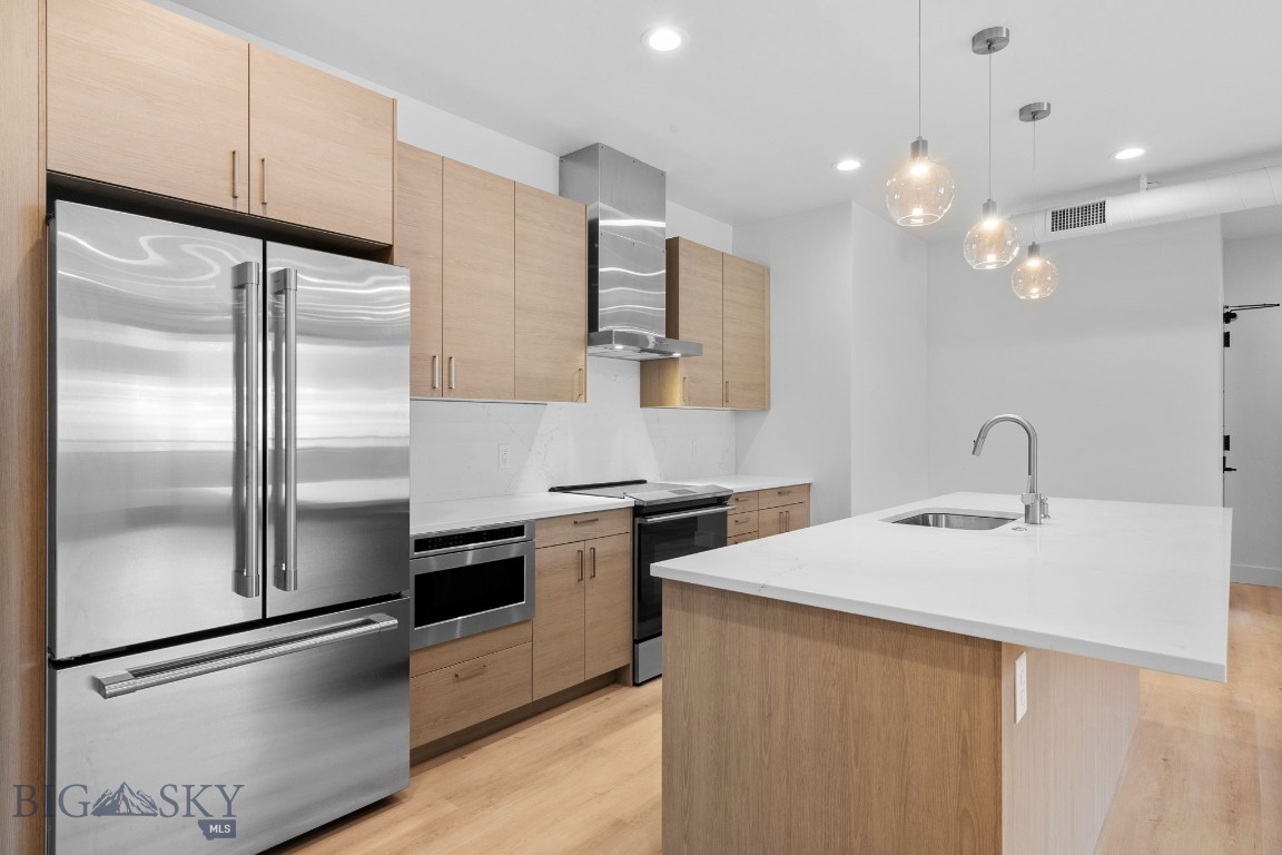 211 Town Center Avenue 2A