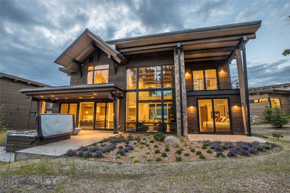 8 Speedwell Drive