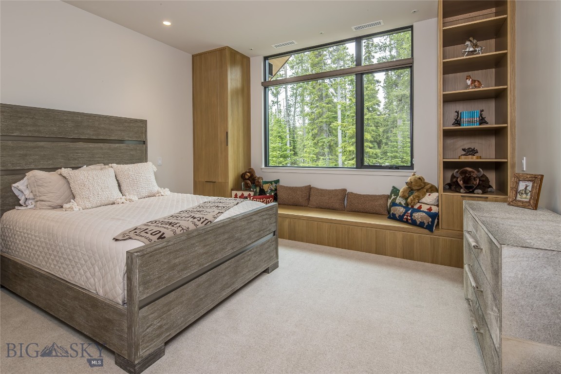8 Speedwell Drive