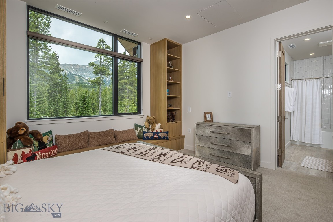 8 Speedwell Drive