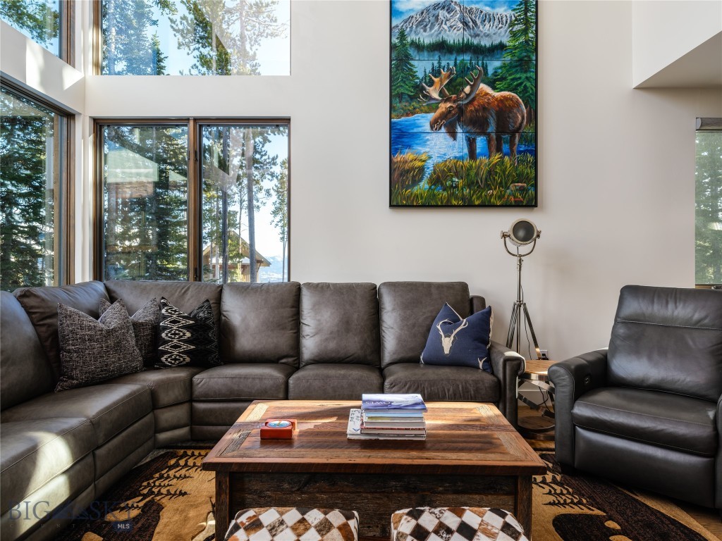 8 Alpine Bend Drive