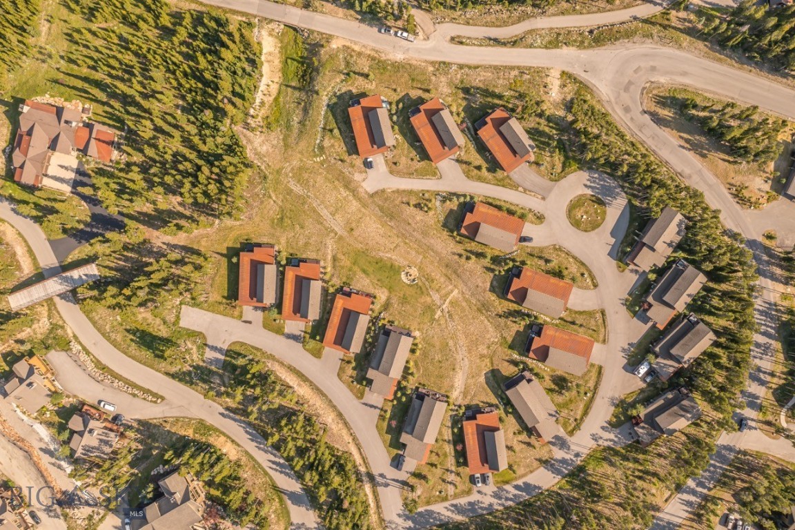 10 Alpine Bend Drive