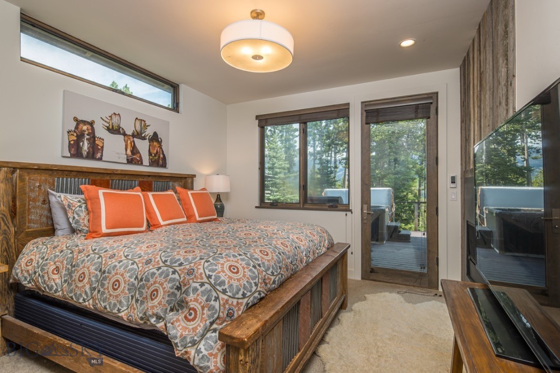 10 Alpine Bend Drive