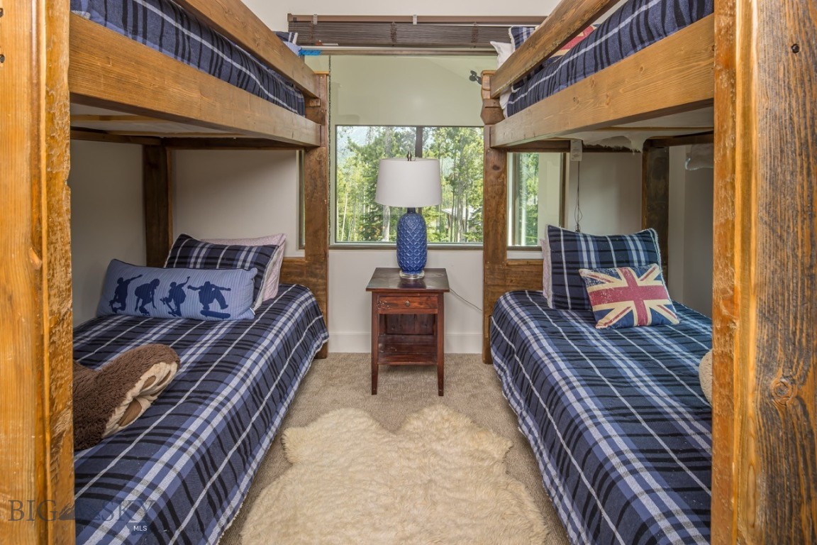 10 Alpine Bend Drive