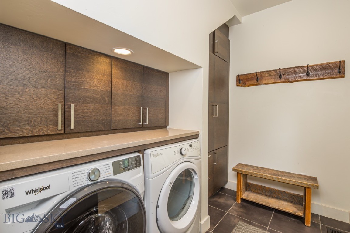 10 Alpine Bend Drive