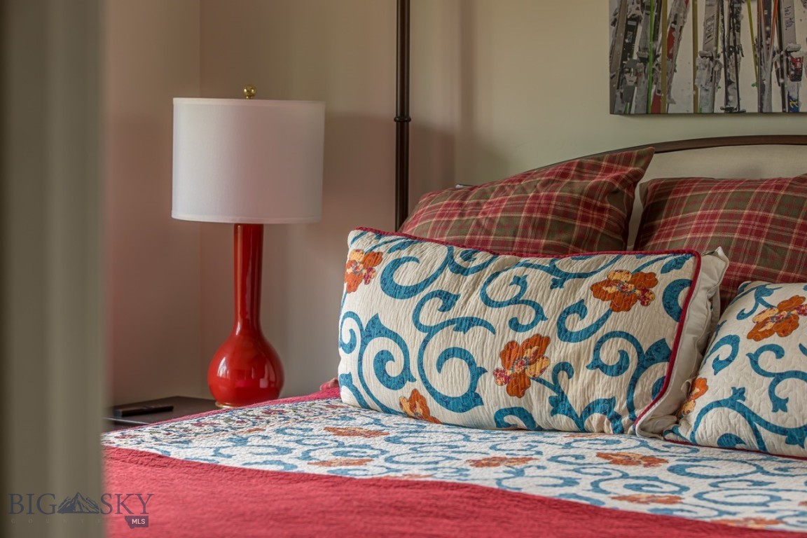 10 Alpine Bend Drive