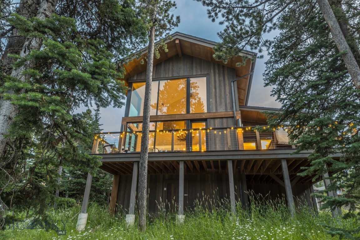 10 Alpine Bend Drive