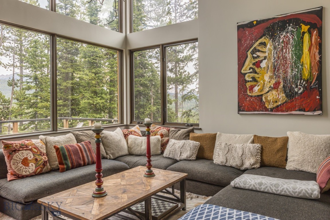 10 Alpine Bend Drive