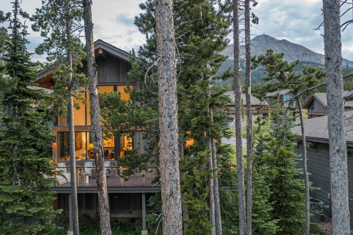 10 Alpine Bend Drive