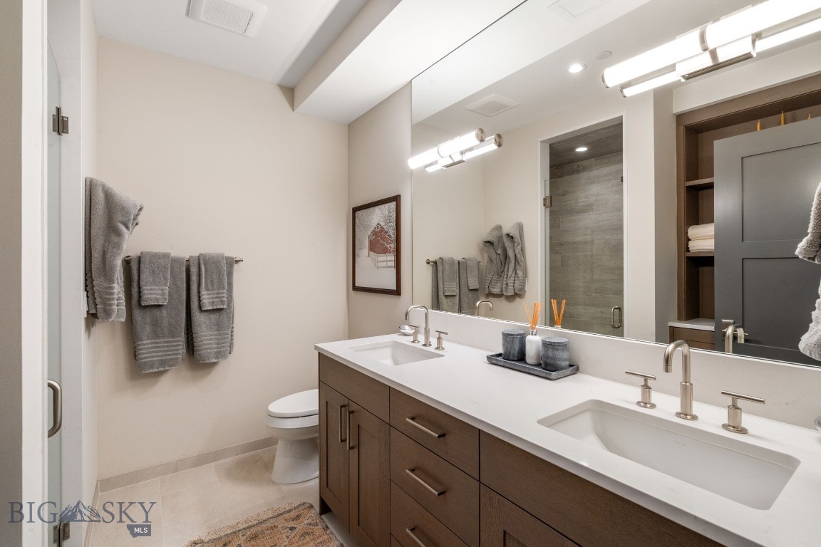 24 Pale Morning Spur