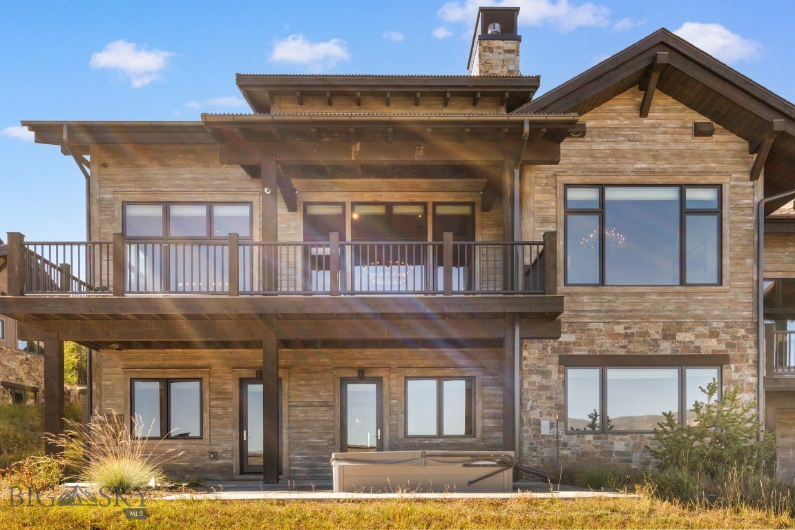 24 Pale Morning Spur