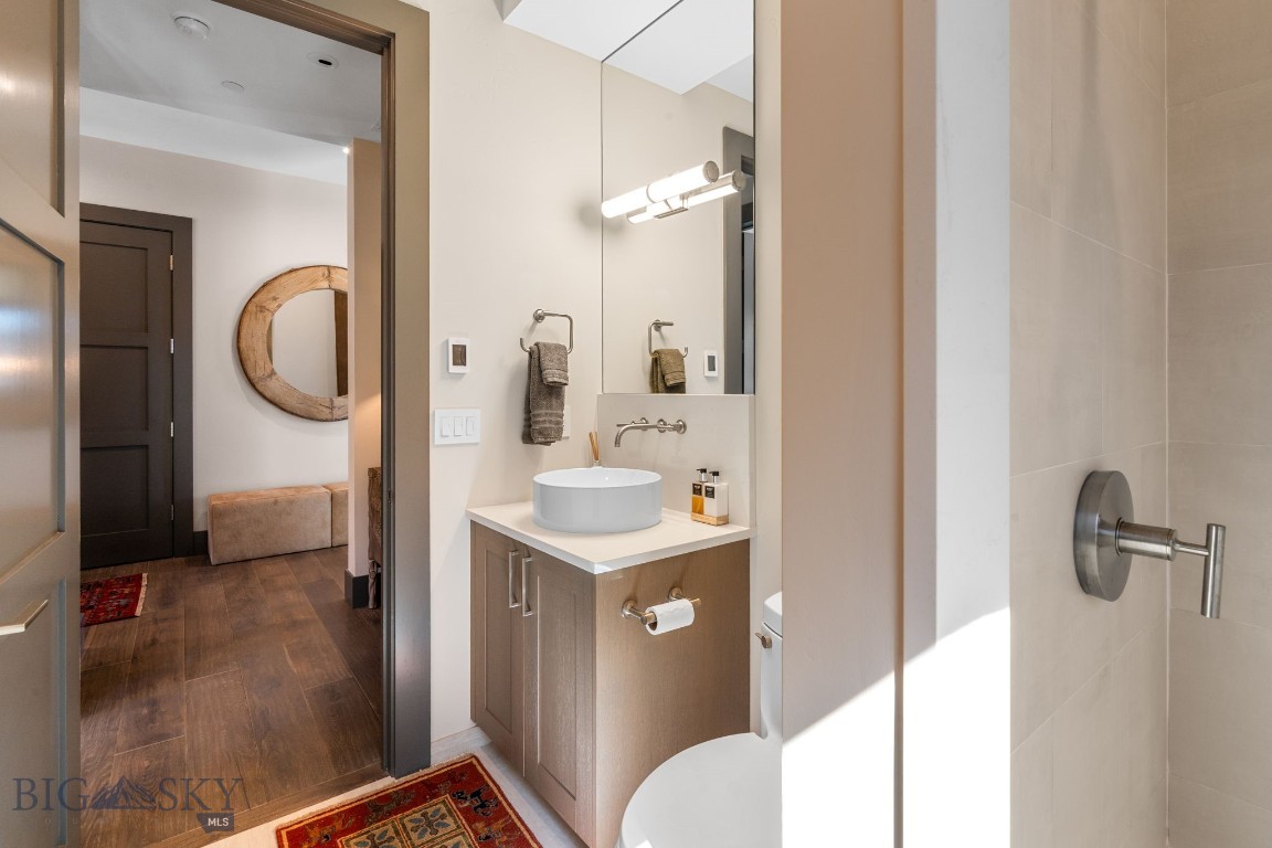 24 Pale Morning Spur