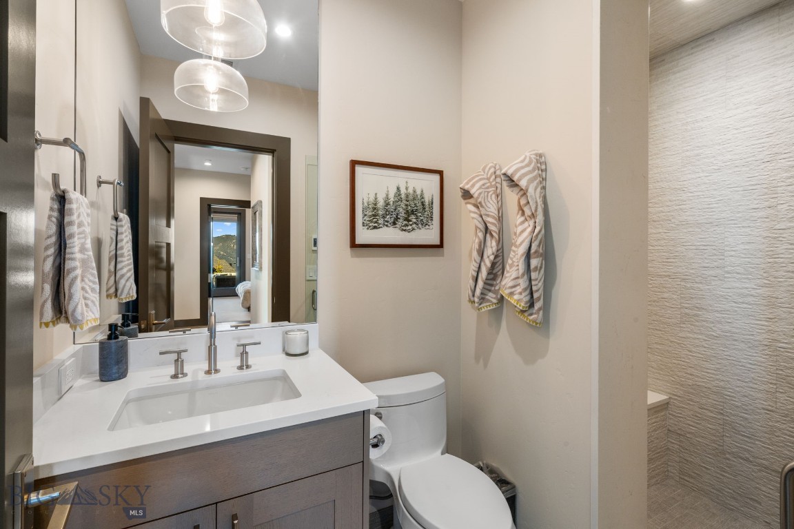 24 Pale Morning Spur