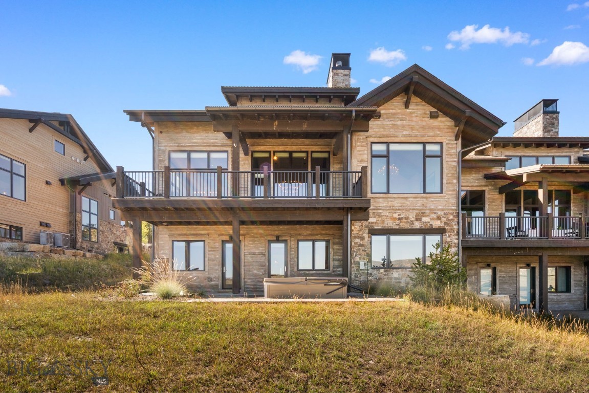 24 Pale Morning Spur