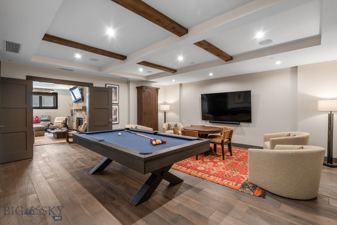 24 Pale Morning Spur