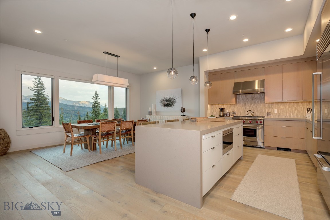 83D Mountain Loop Road