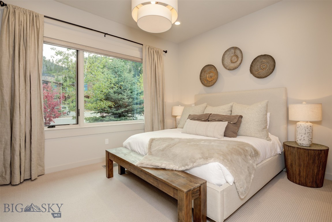 83D Mountain Loop Road