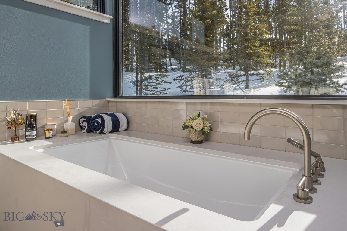 16 Speedwell Drive 7C